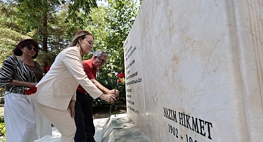 Nazım Hikmet Konak’ta anıldı