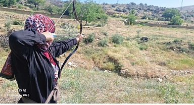 Nevşehirli Geleneksel Okçular Niğdeden Dereceler İle Döndü