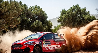 Türkiye’nin en genç ralli şampiyonu Kerem Kazaz, Dünya Ralli Şampiyonası’nın WRC3 kategorisinde 4.’lüğe yükseldi