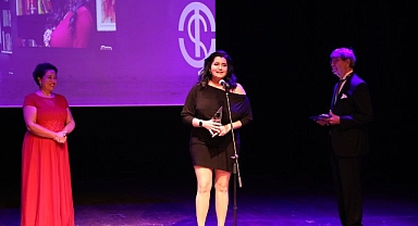 Yeni Tiyatro & Yeni Sinema Dergisi 12. Emek ve Başarı Ödülleri’nde Şehir Tiyatroları’na 7 ödül
