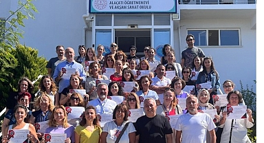 İzmir İl Millî Eğitim Müdürlüğü’nden Eğitimde, Erasmus+ Akreditasyonuyla Dolu Dolu Bir Yıl Geride Bırakıldı