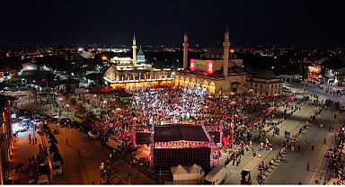 15 Temmuz’un 9. Yılında Konyalılar Mevlana Meydanı’nda Buluştu