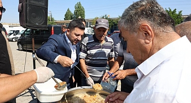 Başkan Rasim Arı, Şehrin Her Noktasında Vatandaşlarla Bir Arada
