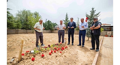Başkan Tugay yangın şehidi İbrahim Demir’in ailesini ziyaret etti