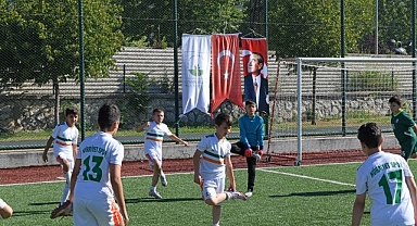 Geleceğin futbolcuları Osmangazi’de sahaya çıktı