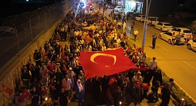 Gölcük, 15 Temmuz Destanı İçin Yine Dimdik Ayakta