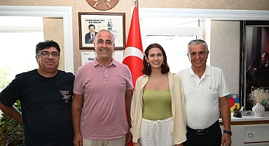 Kemer’in gururu Öztürk’ten Başkan Topaloğlu’na ziyaret