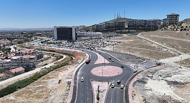 Konya Büyükşehir, Meram Tıp Fakültesi’nde Otopark Giriş Çıkışlarını Daha Güvenli Hale Getirdi