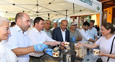 Osmangazi’de aşure kazanları kardeşlik için kaynadı