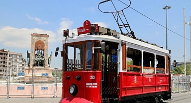 İstanbul’un Tarihi Nostaljik Tramvayı Yenilendi