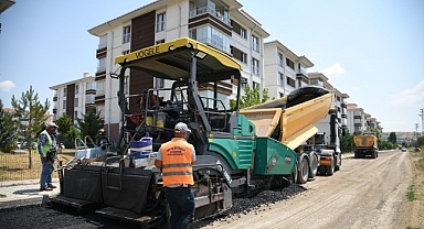 TOKİ Bölgesi Sıcak Asfaltla Buluştu