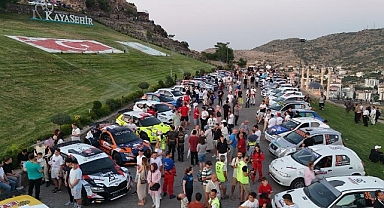 Türkiye Ralli Şampiyonası Kapadokya Yarışı’nın Seremonik Startı Verildi