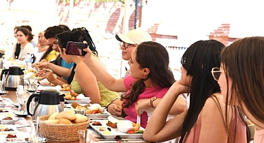 Yabancı öğrenciler sosyal medya hesaplarında Osmangazi’yi tanıtacak