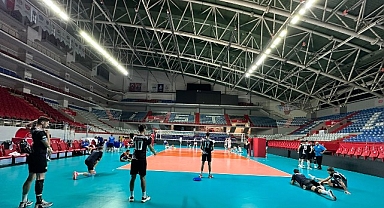 Osmangazi Belediyespor Fenerbahçe’nin düzenlediği turnuvada şampiyon oldu