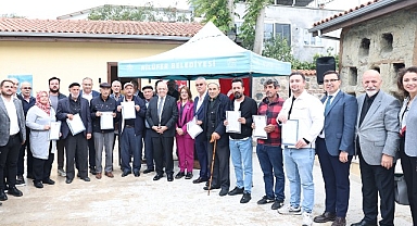 Ürünlü’de 275 hak sahibine imarlı tapu sevinci