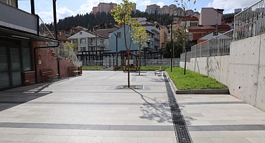 Büyükşehir, İzmit Başaran Camii Meydanı’nı yeniledi