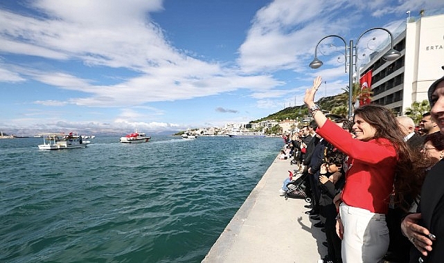Cumhuriyetin 103. yılı Çeşme’de büyük coşkuyla kutlandı